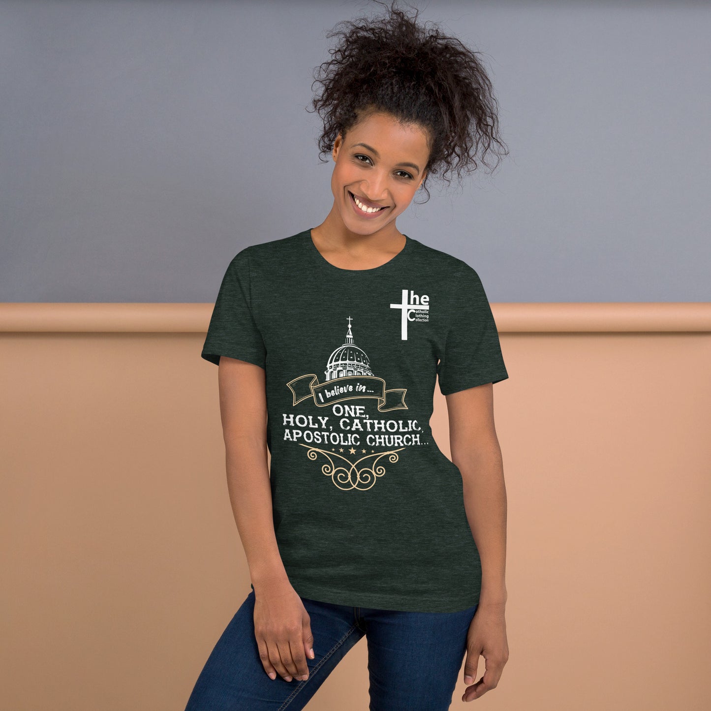 I Believe in One, Holy, Catholic and Apostolic Church Women's t-Shirt