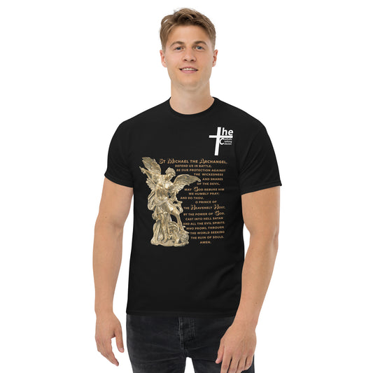 St Michael Archangel with Prayer Men's t-Shirt